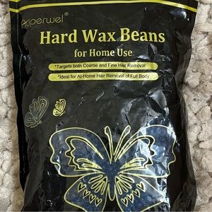 Hard wax beads / melts